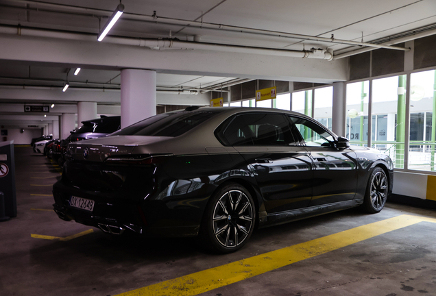 BMW M760e xDrive