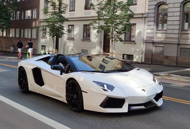 Lamborghini Aventador LP700-4 Roadster