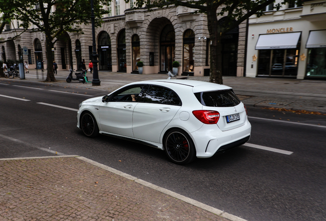 Mercedes-Benz A 45 AMG