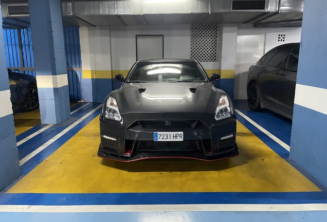 Nissan GT-R 2012