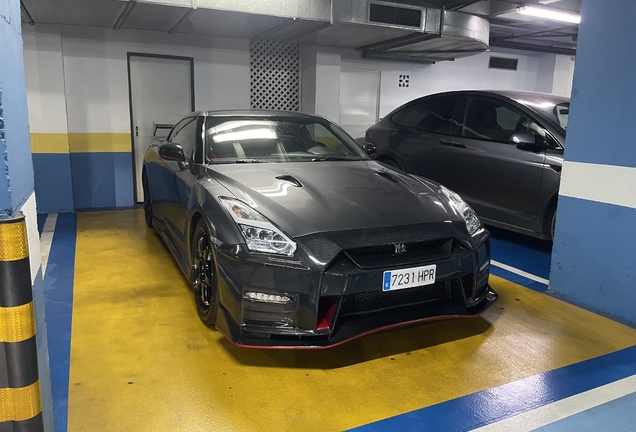 Nissan GT-R 2012