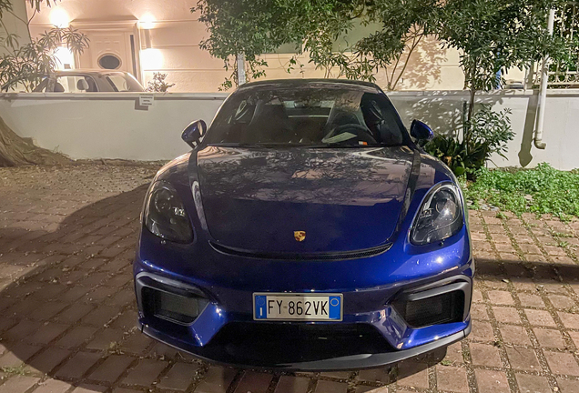 Porsche 718 Cayman GT4