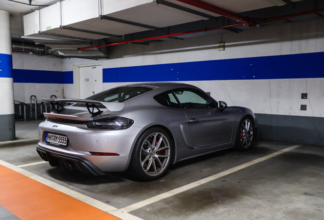 Porsche 718 Cayman GT4