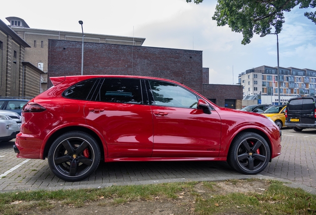 Porsche 958 Cayenne GTS MkII