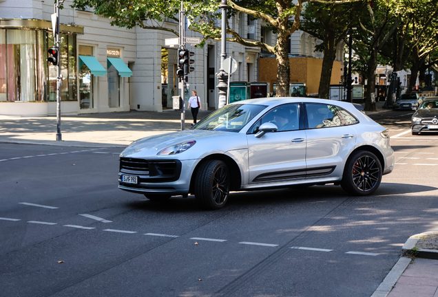 Porsche 95B Macan GTS MkIII