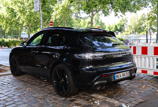 Porsche 95B Macan GTS MkIII