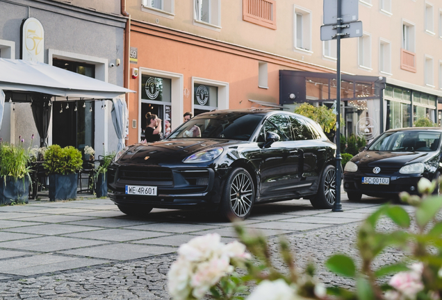 Porsche 95B Macan GTS MkIII