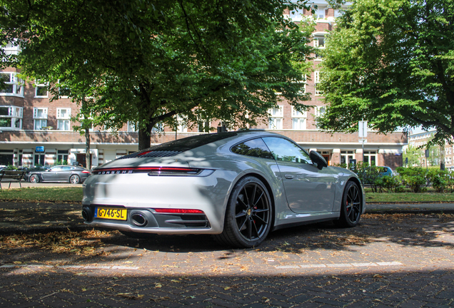 Porsche 992 Carrera 4S