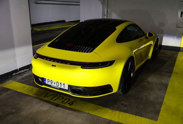 Porsche 992 Carrera S