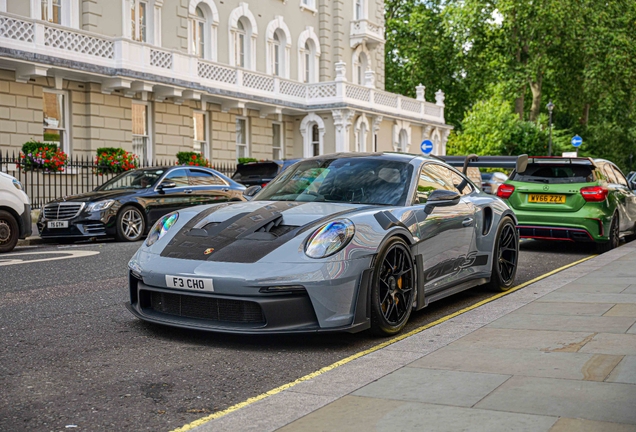 Porsche 992 GT3 RS Weissach Package