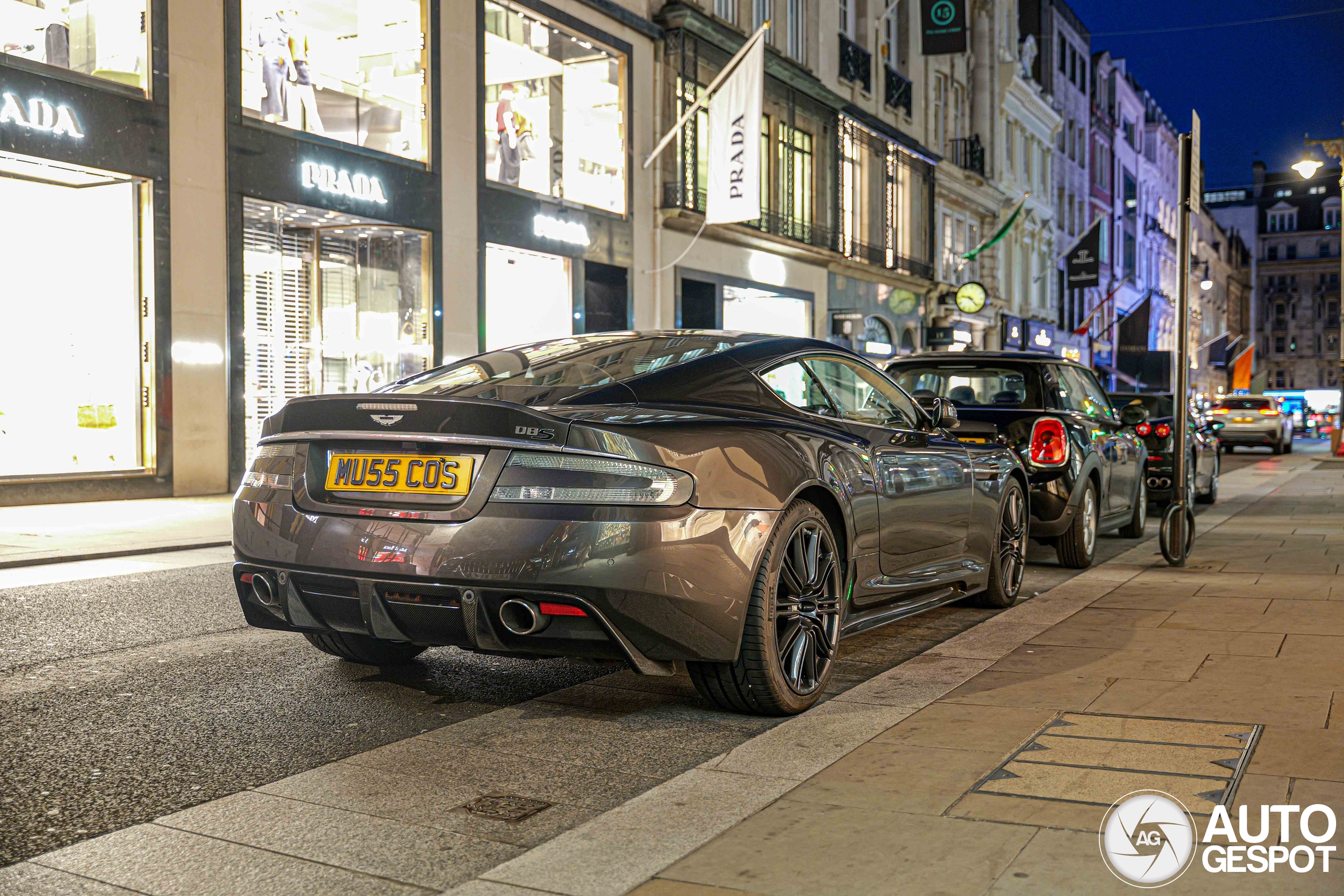 Aston Martin DBS