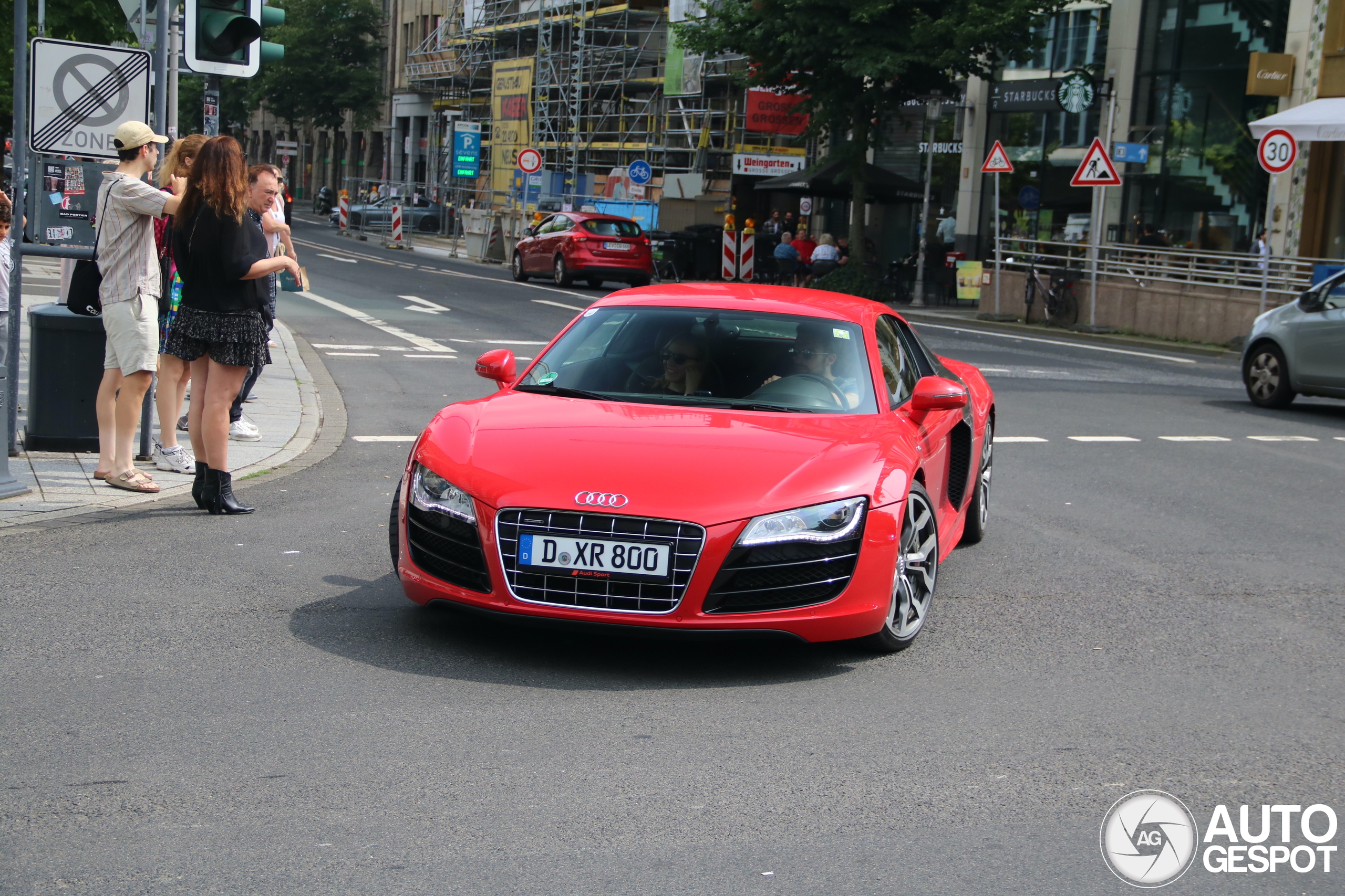 Audi R8 V10