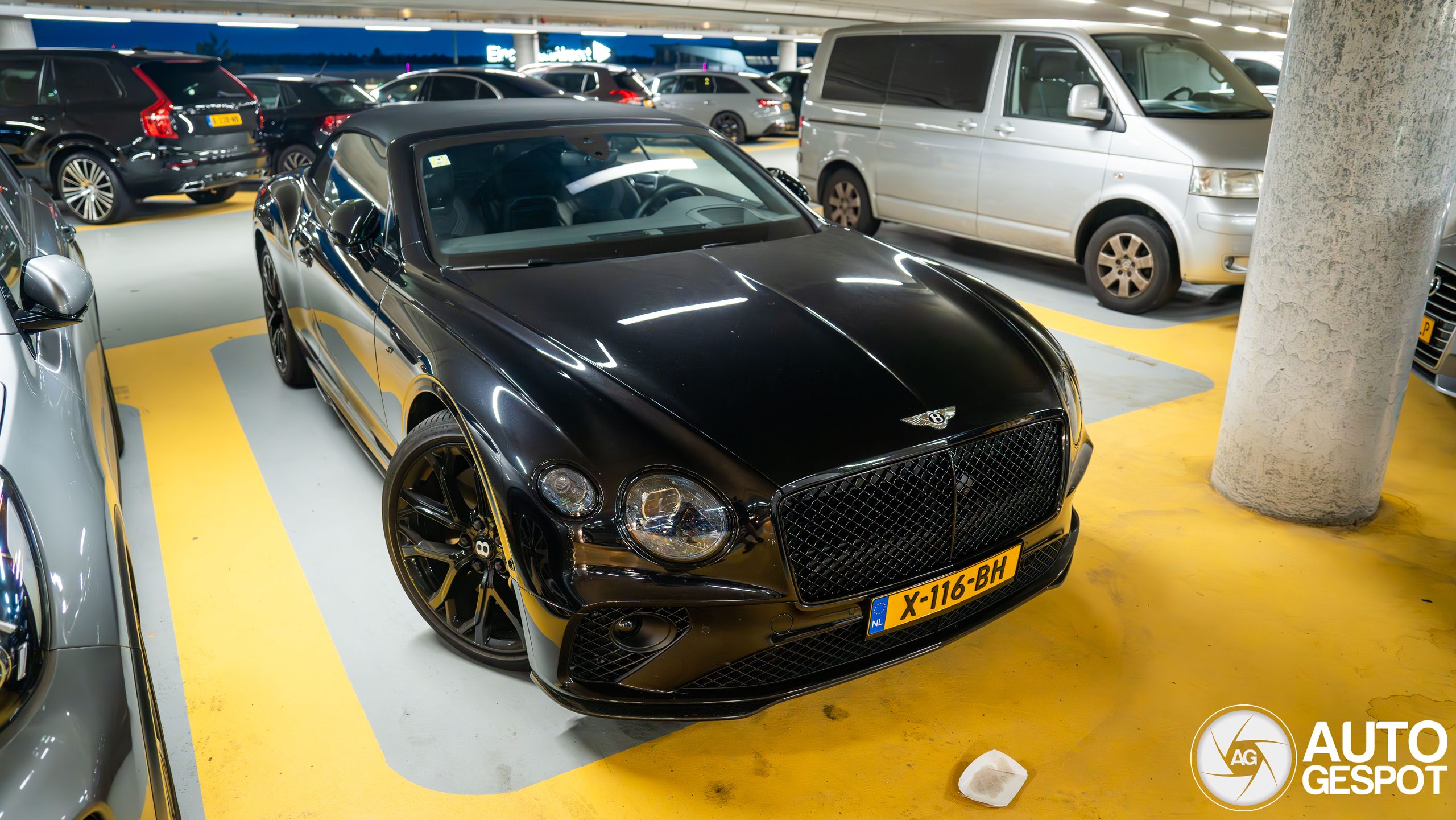 Bentley Continental GTC V8 S 2023