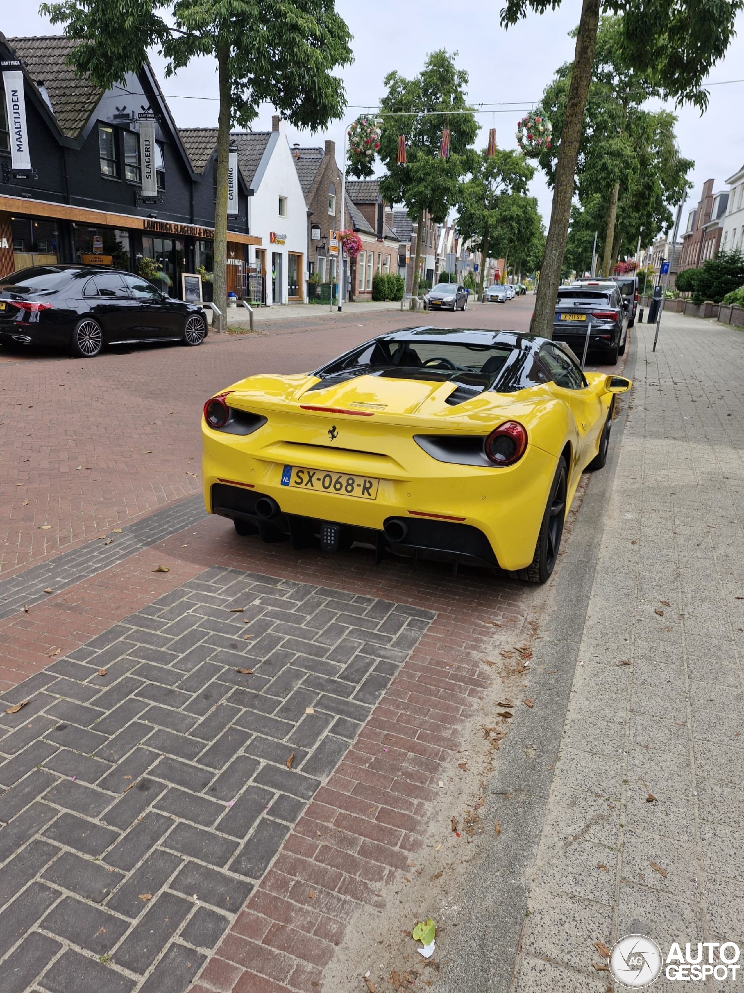 Ferrari 488 Spider