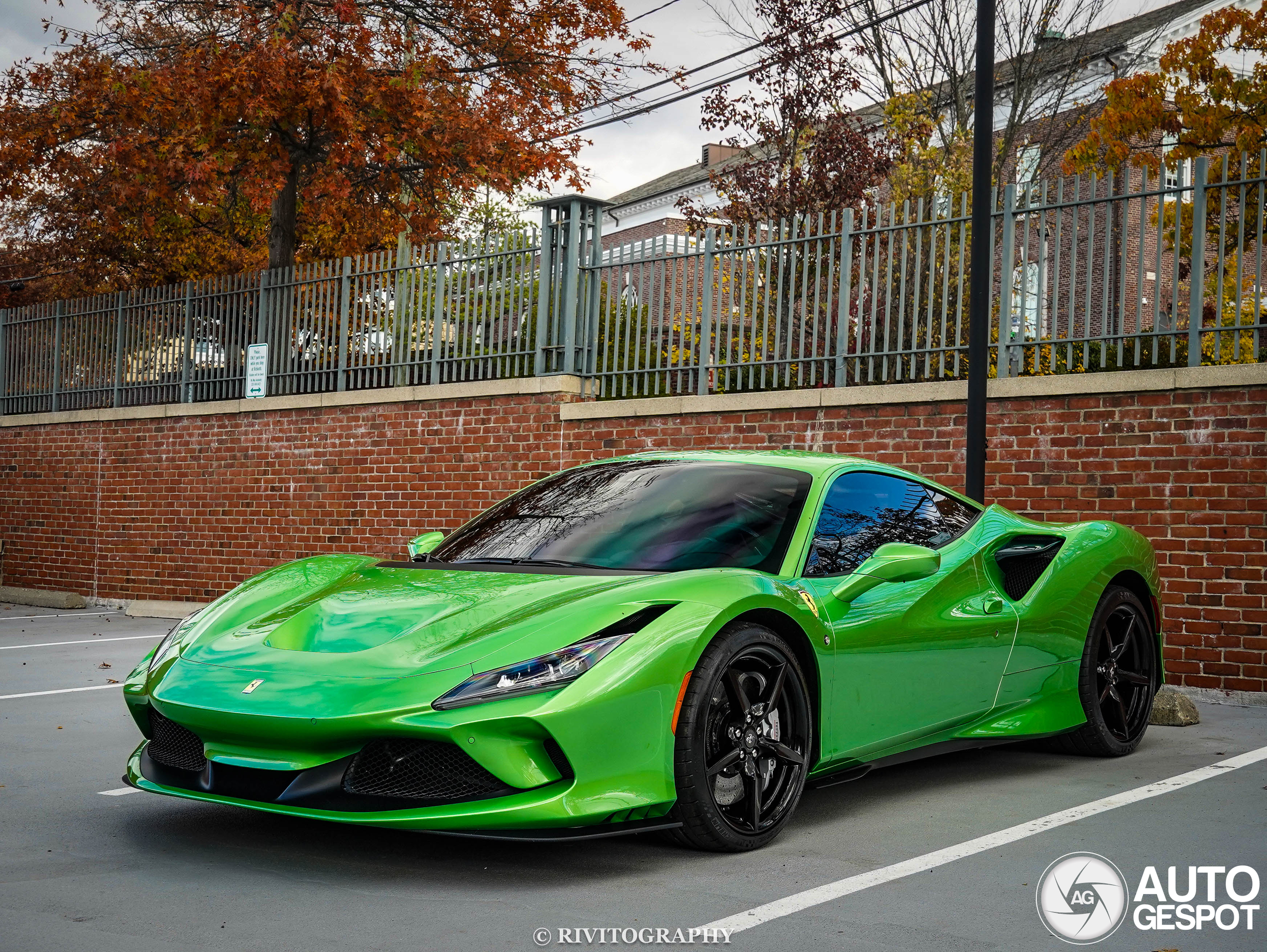 Stunning Ferrari F8 Tributo in Verde Kers