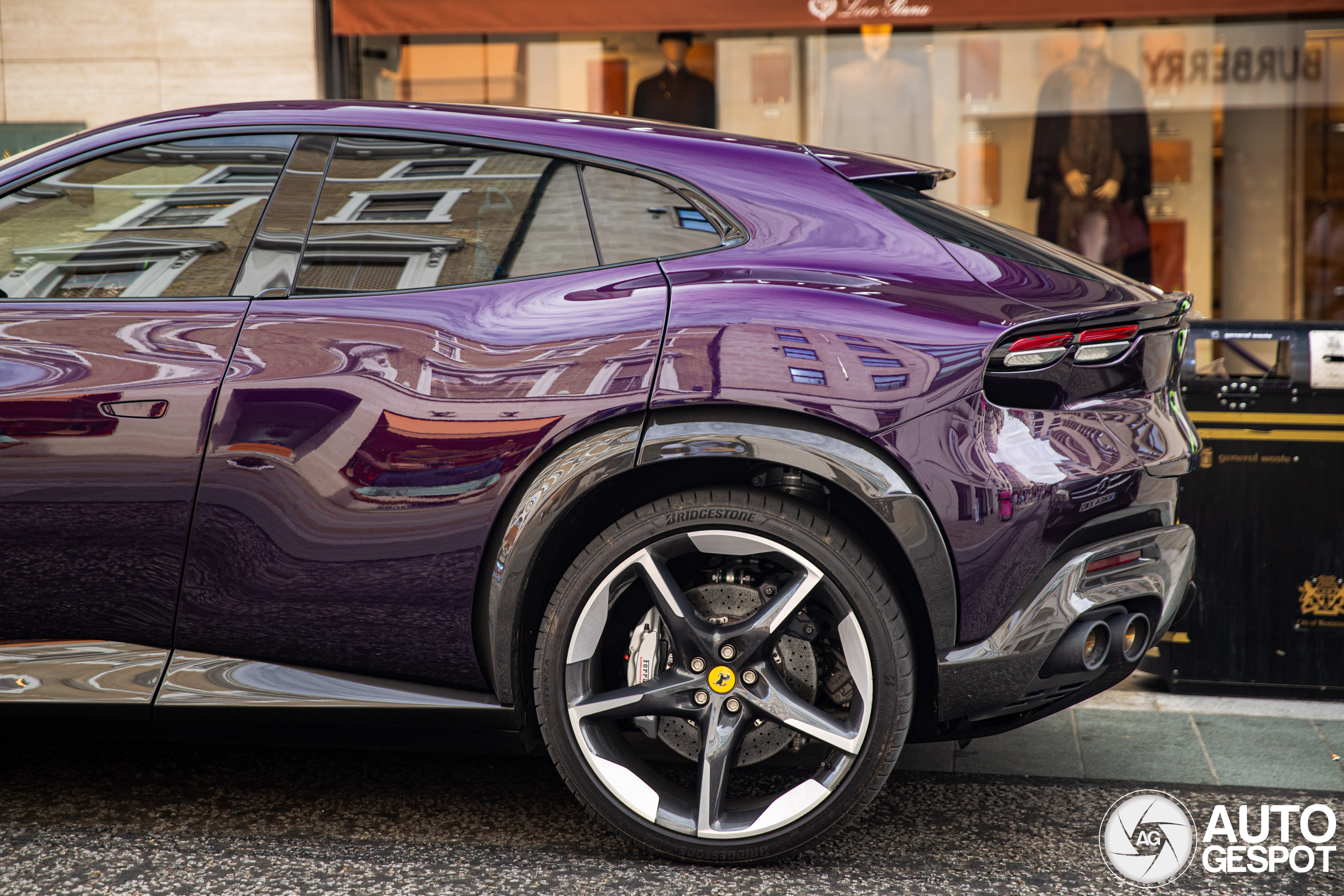 Purple suits the Ferrari Purosangue surprisingly well