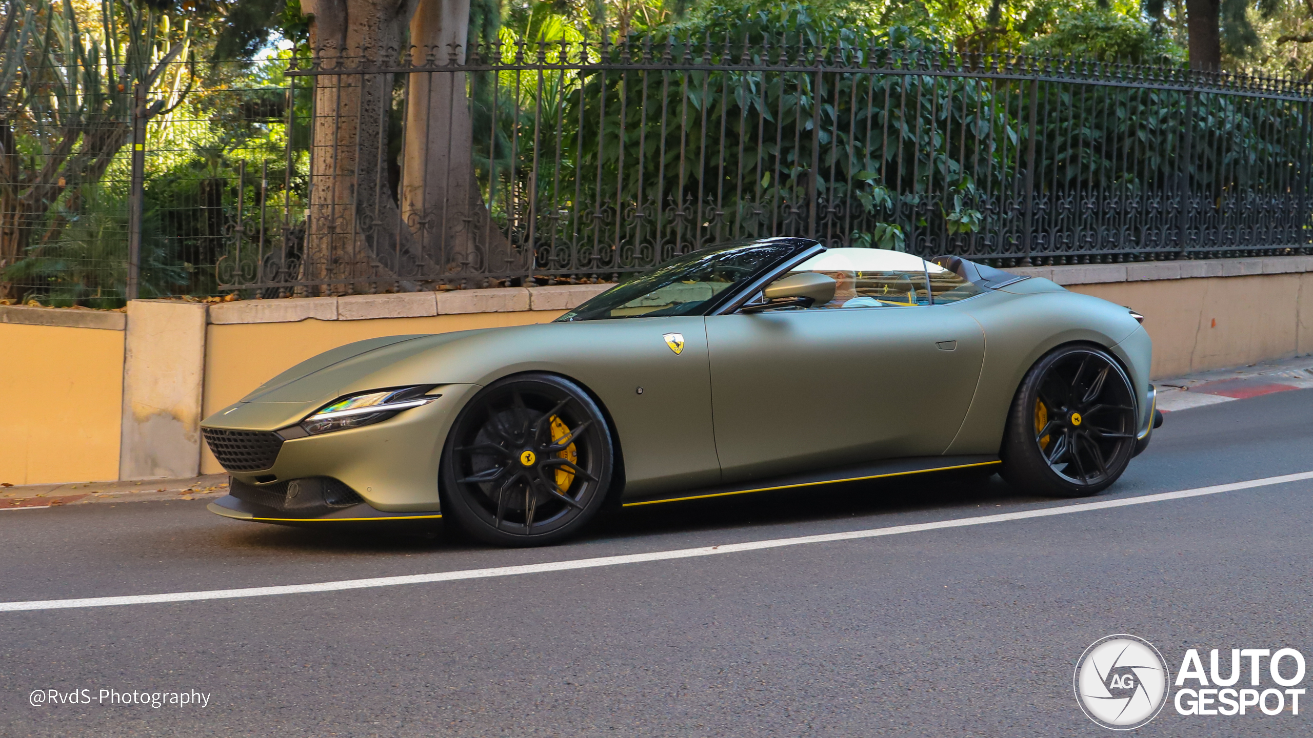 The first spot of the Ferrari Roma Spider Novitec Rosso