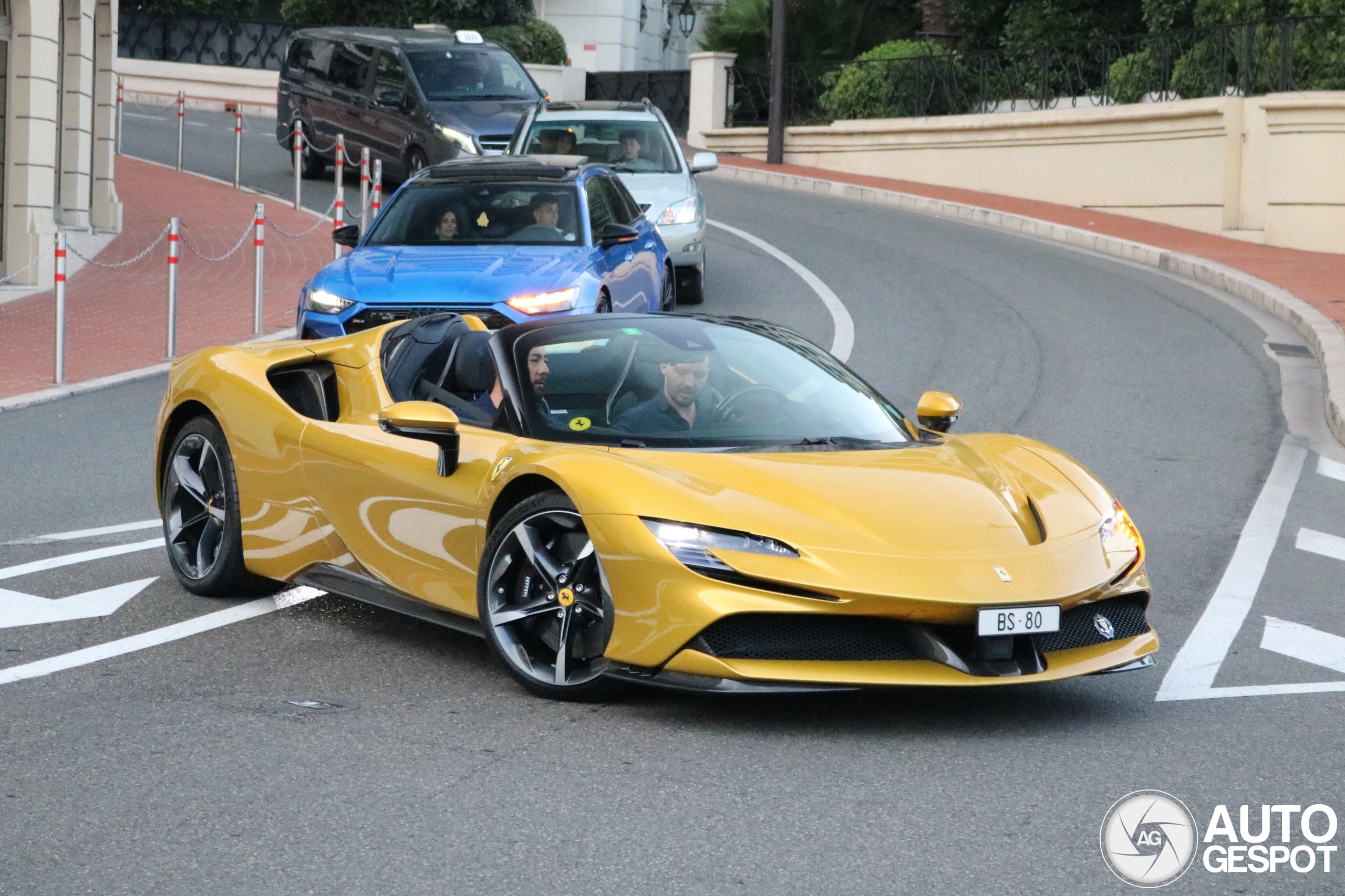 Ferrari SF90 Spider