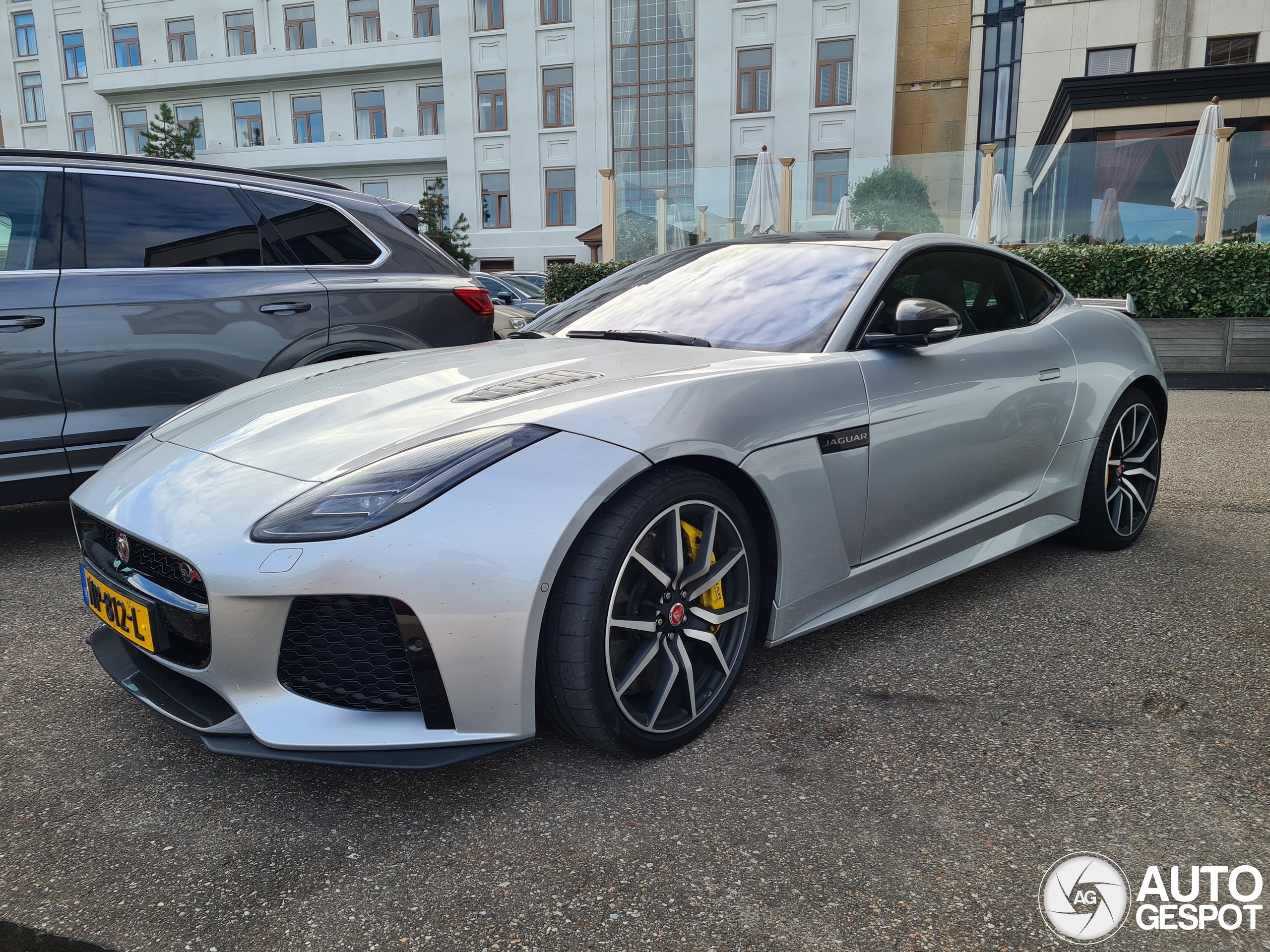 Jaguar F-TYPE SVR Coupé 2017