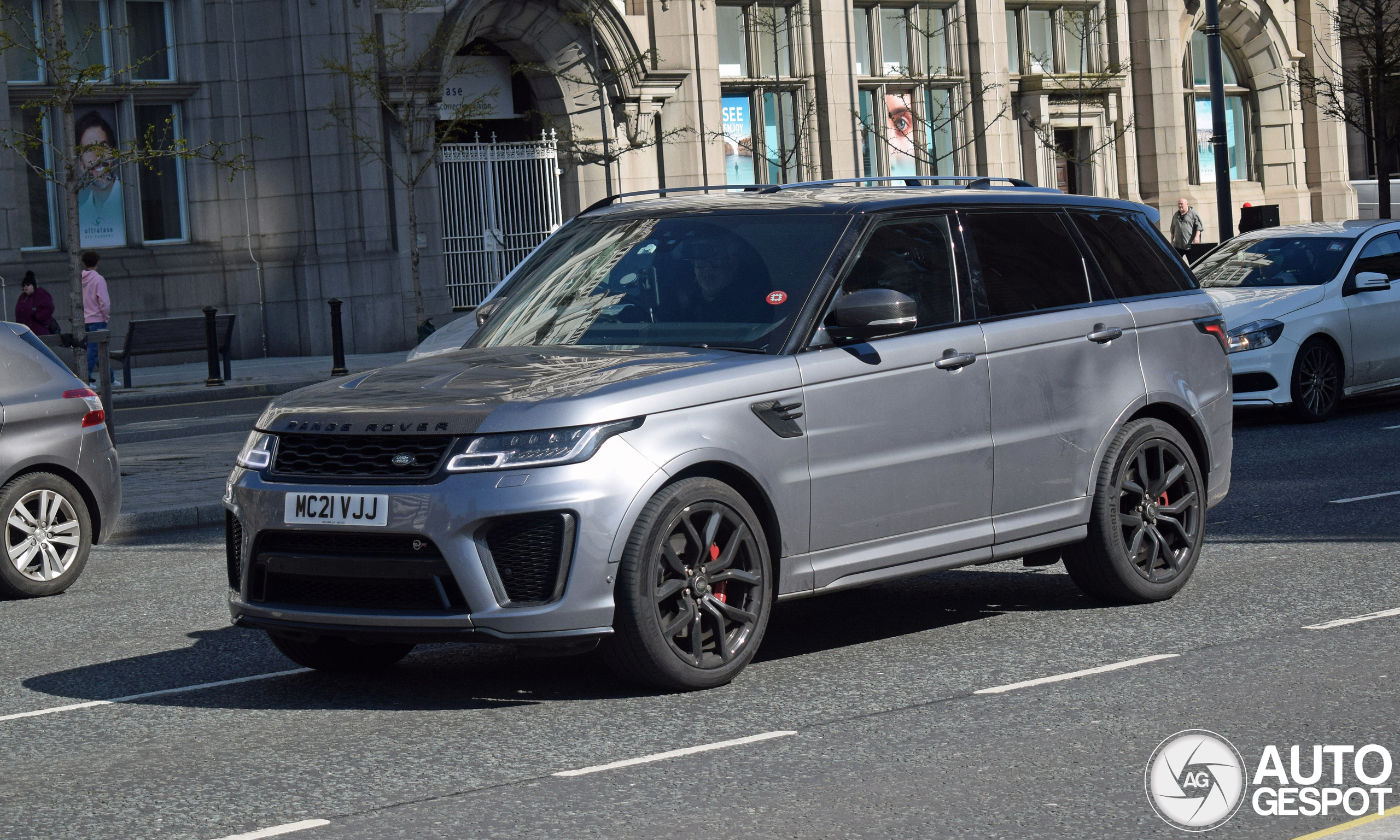 Land Rover Range Rover Sport SVR 2018 Carbon Edition