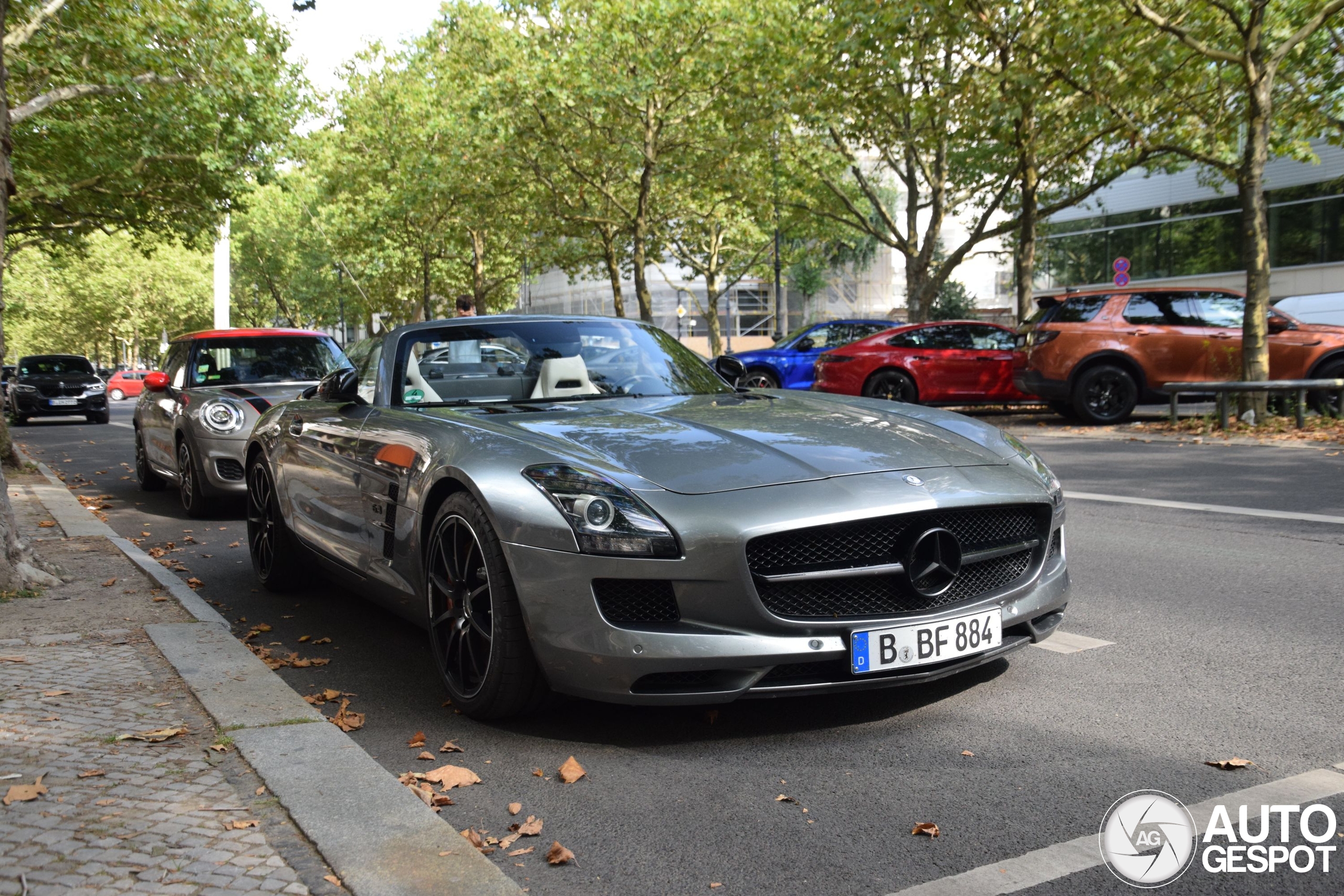 Mercedes-Benz SLS AMG GT Roadster