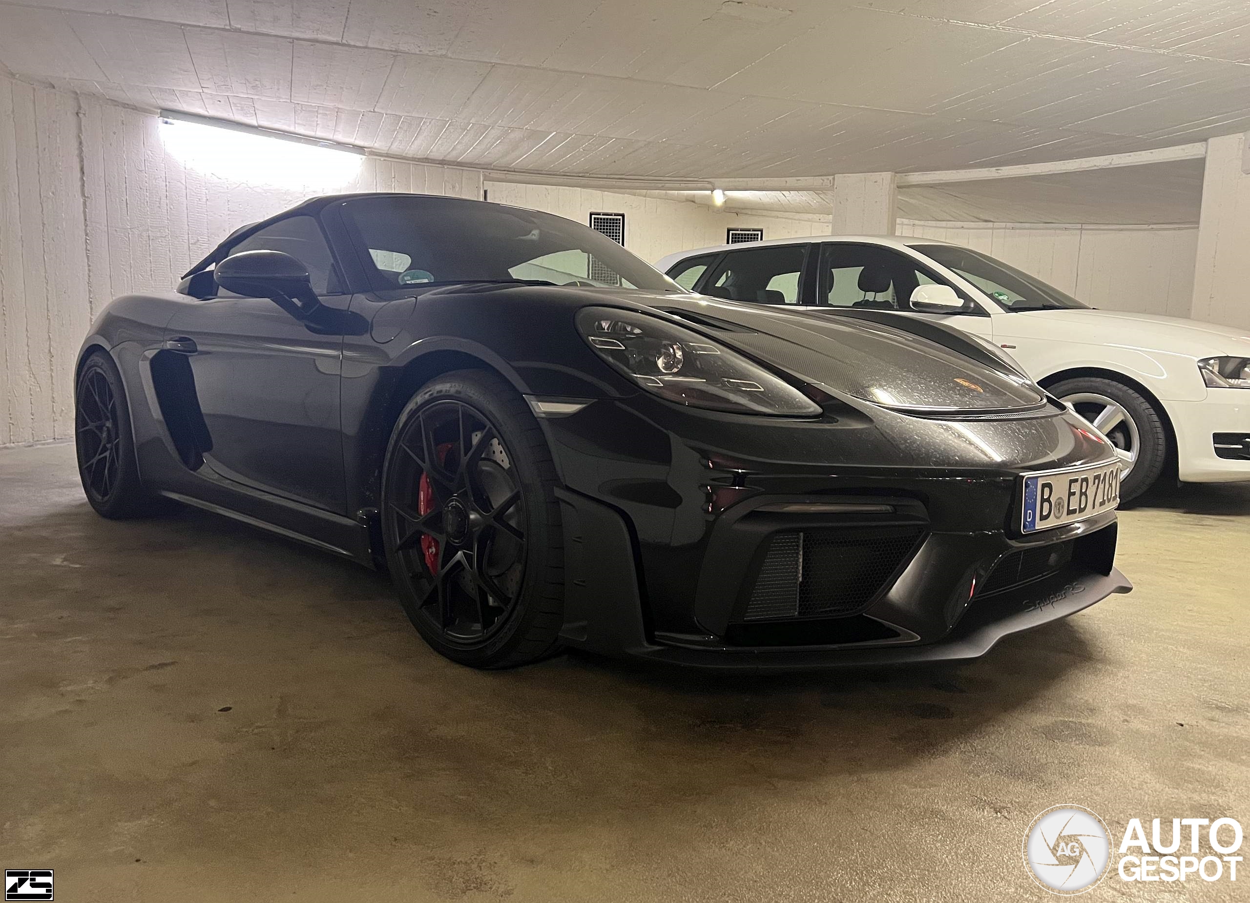 Porsche 718 Spyder RS Weissach Package