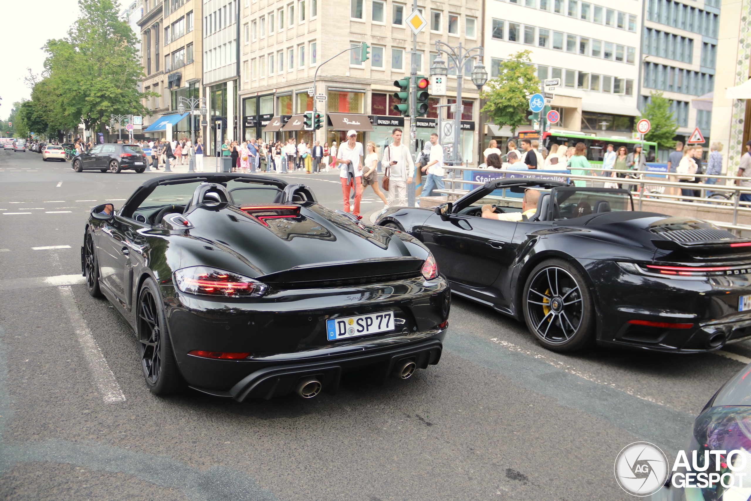 Porsche 718 Spyder RS Weissach Package