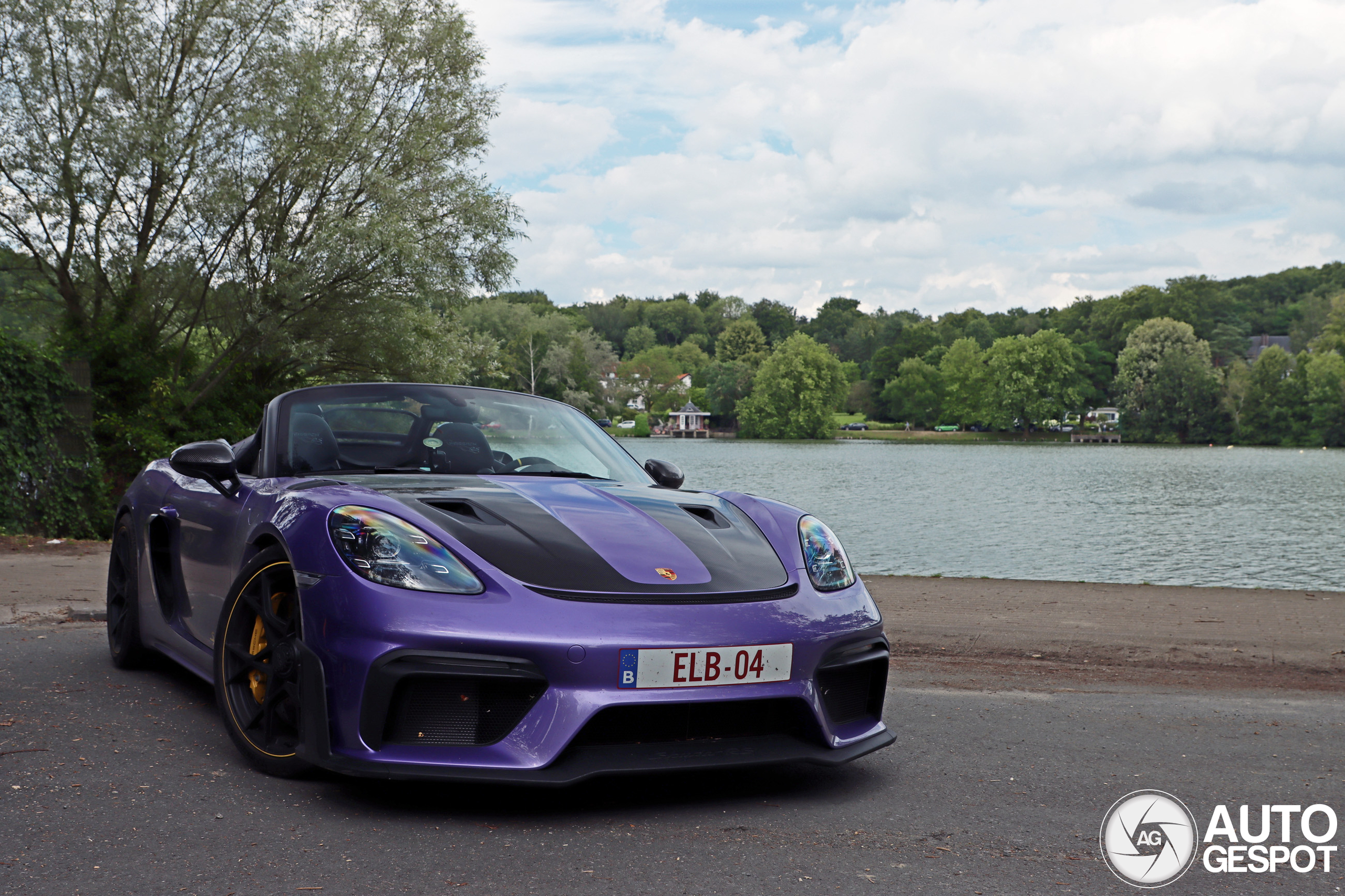 Porsche 718 Spyder RS Weissach Package