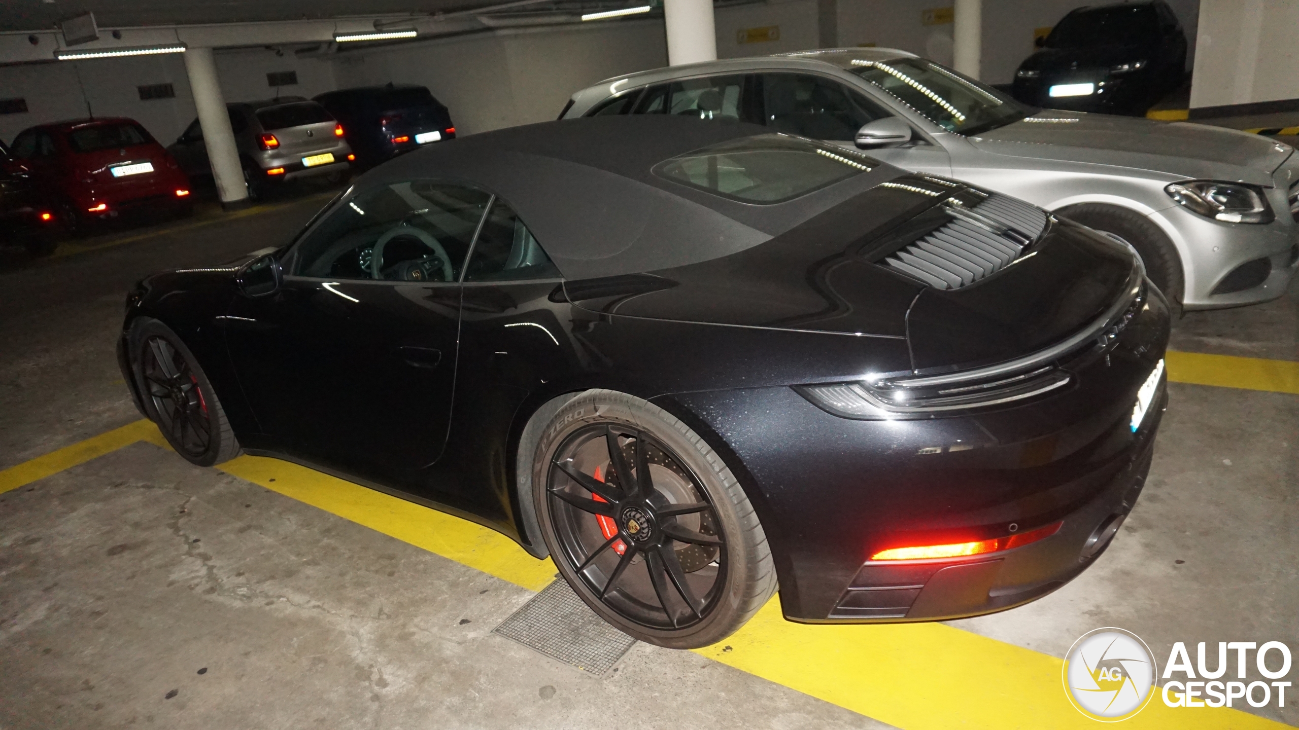 Porsche 992 Carrera 4 GTS Cabriolet