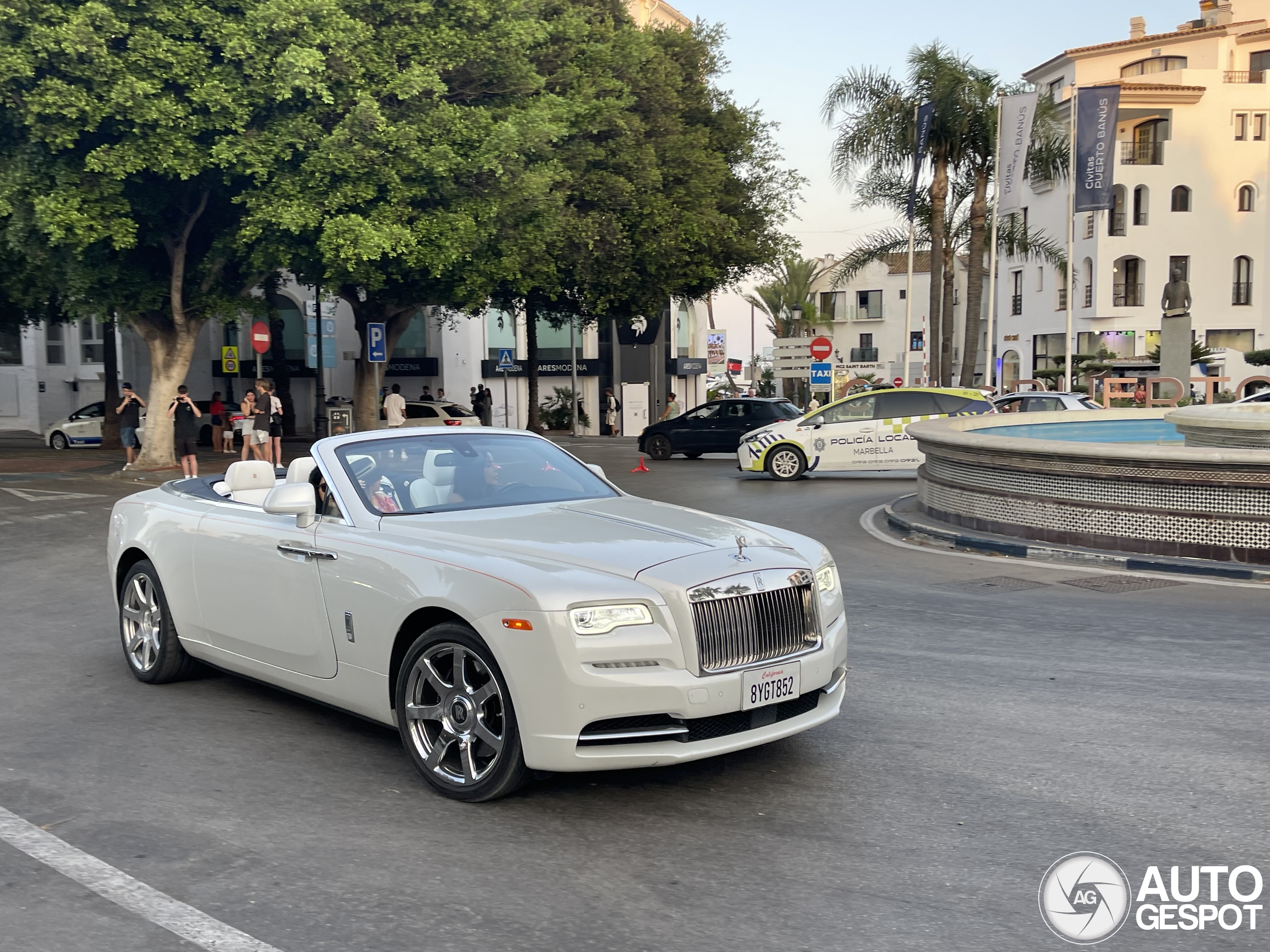 Rolls-Royce Dawn