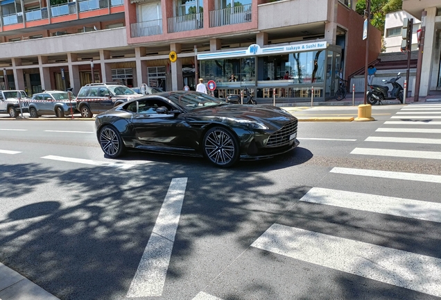 Aston Martin DB12