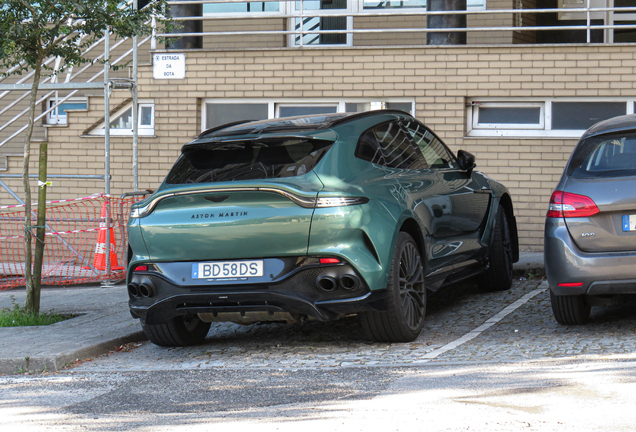 Aston Martin DBX707