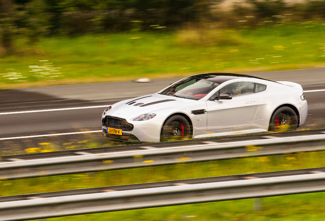 Aston Martin V12 Vantage S