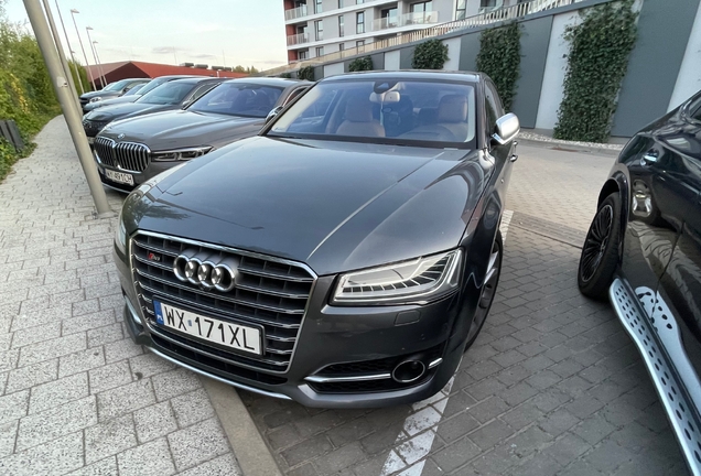 Audi S8 D4