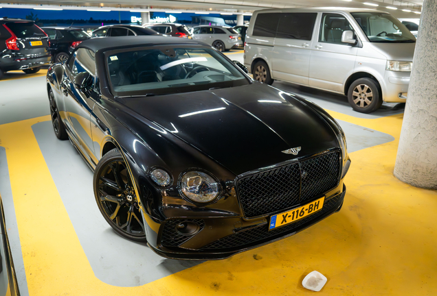 Bentley Continental GTC V8 S 2023