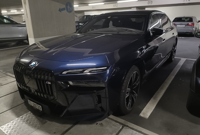 BMW M760e xDrive