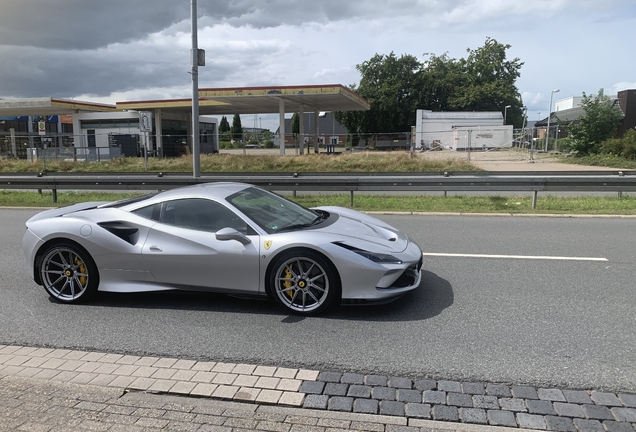 Ferrari F8 Tributo