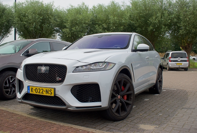 Jaguar F-PACE SVR