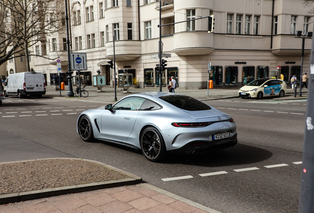 Mercedes-AMG GT 63 C192