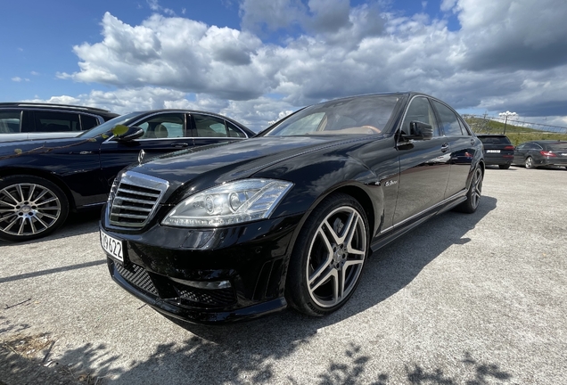 Mercedes-Benz S 63 AMG W221 2010