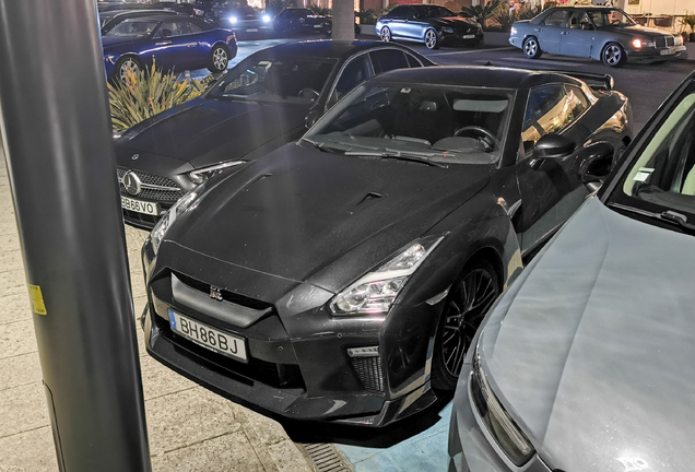 Nissan GT-R 2011