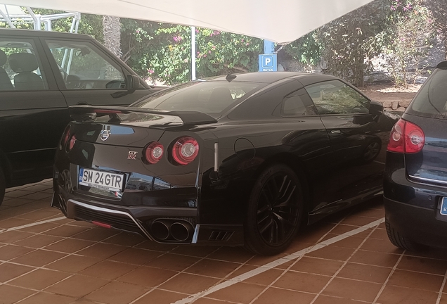 Nissan GT-R 2017