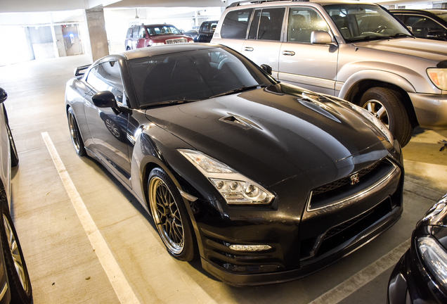 Nissan GT-R 2011