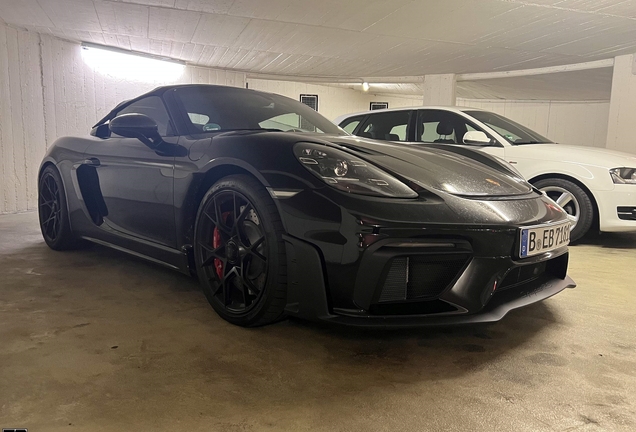 Porsche 718 Spyder RS Weissach Package