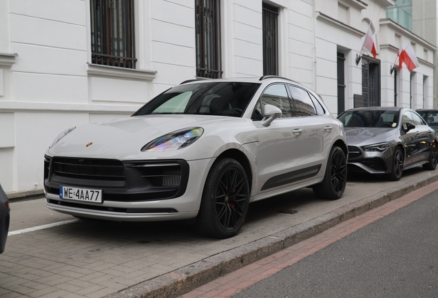 Porsche 95B Macan GTS MkIII