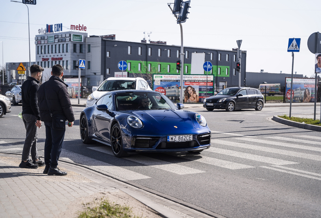 Porsche 992 Carrera GTS