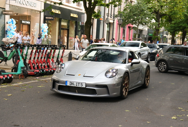 Porsche 992 GT3 Touring