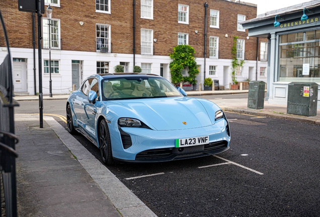 Porsche Taycan GTS Sport Turismo