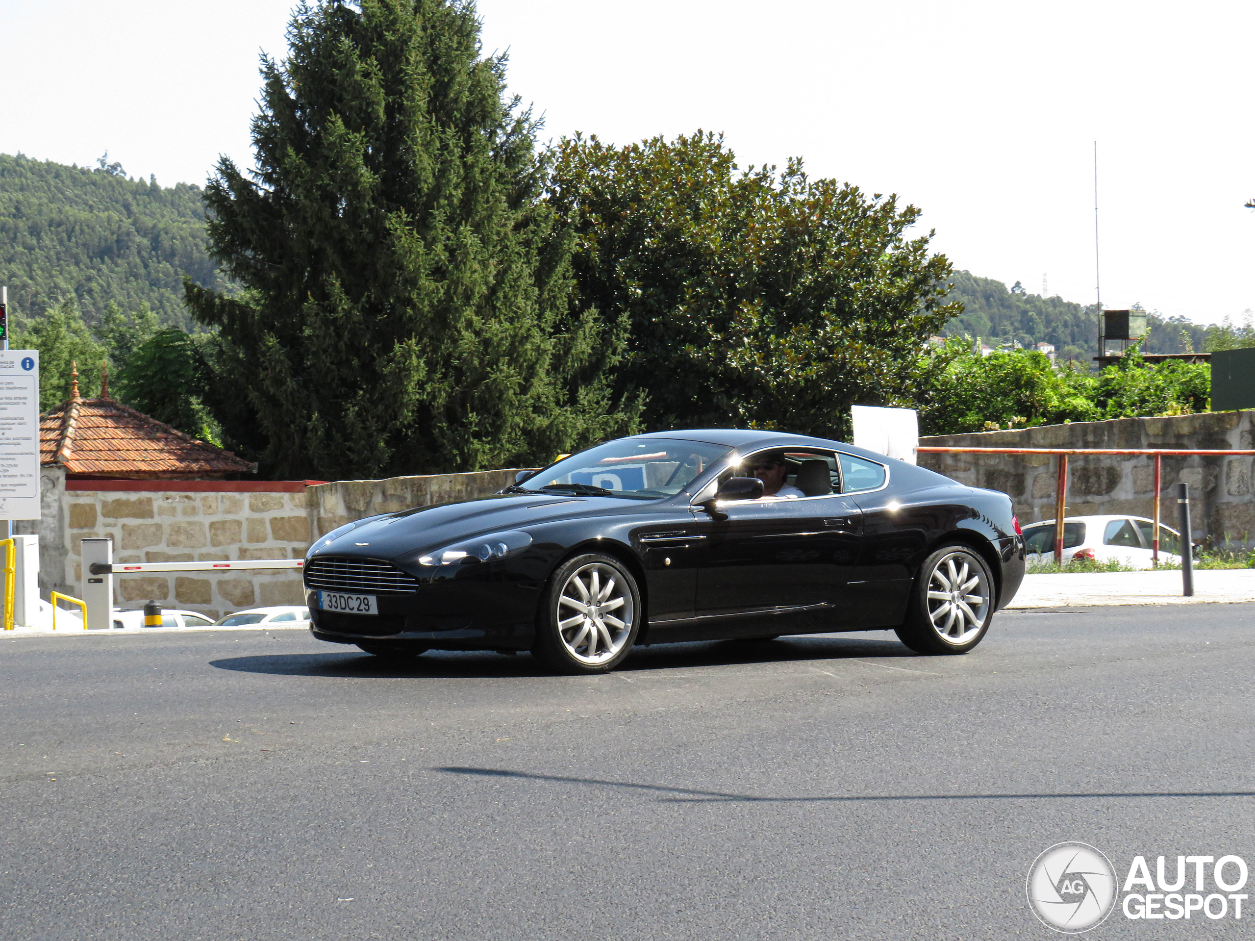 Aston Martin Db9