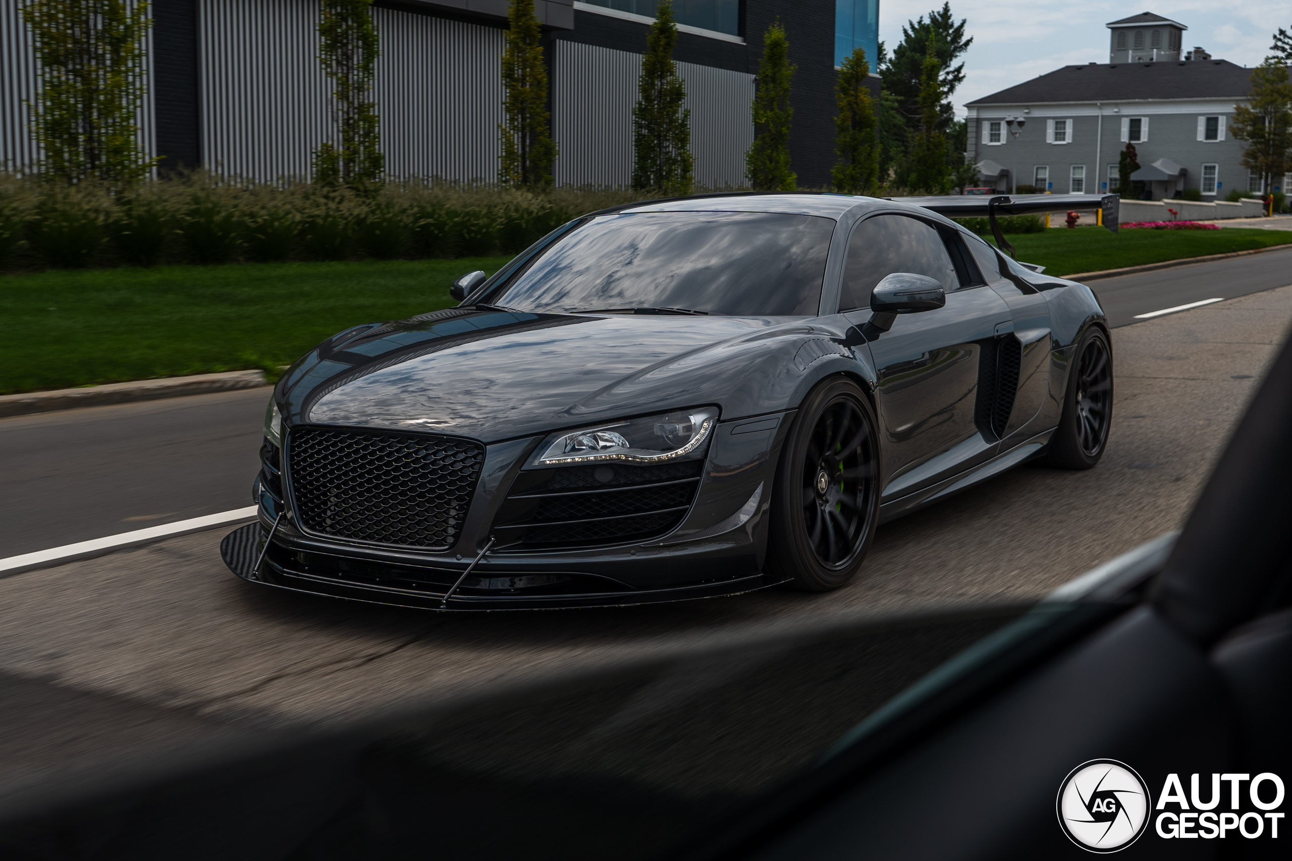 Audi R8